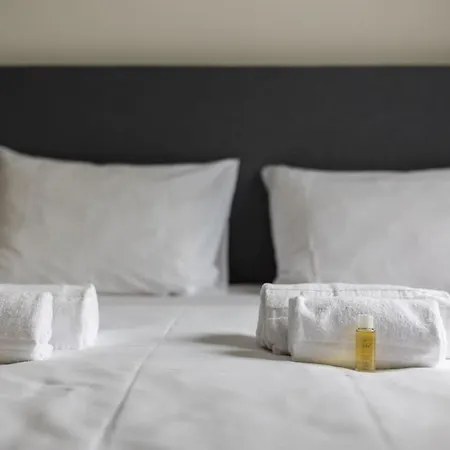 Downtown Deluxe With Queen Bed Be-55 *