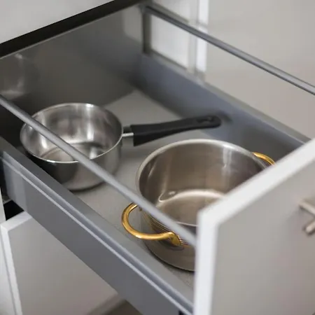 Downtown Deluxe With Queen Bed Be-55